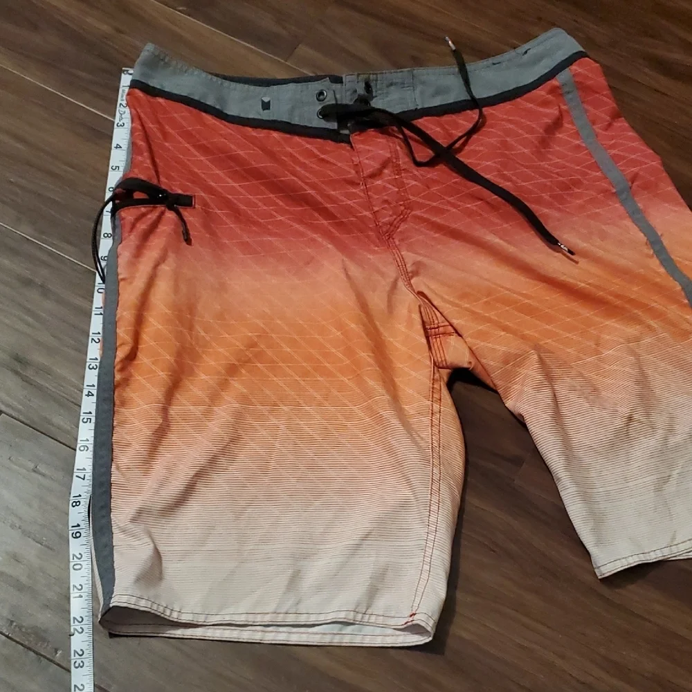 Quiksilver Orange to Cream Gradient Men's Boardshorts